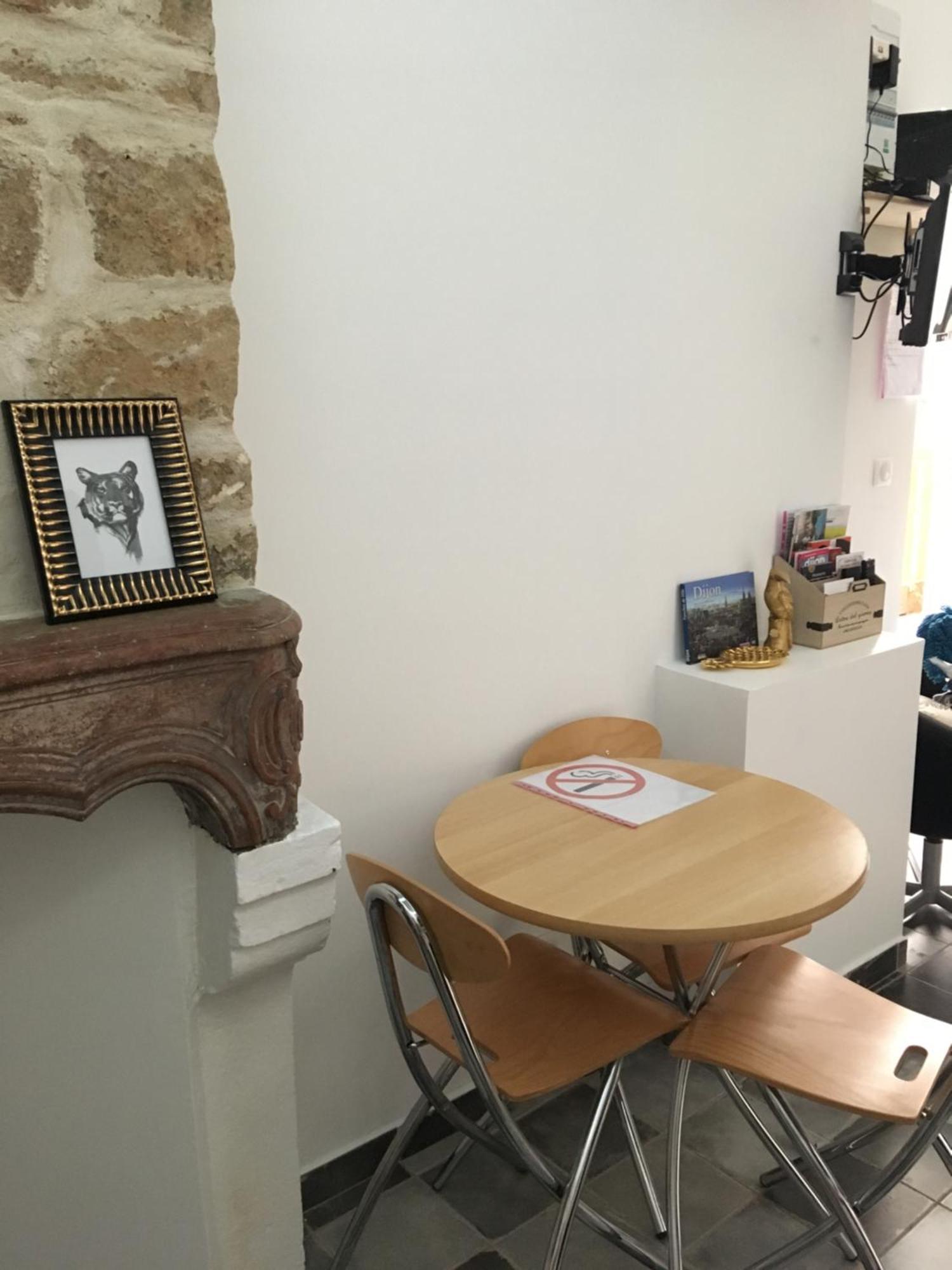 Studio Sur Cour Interieure Centre Historique St Benigne Dijon Bagian luar foto
